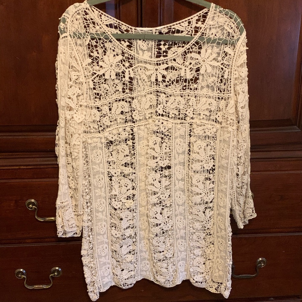 Beautiful ( off white ) crochet top
